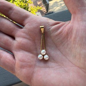 14kt gold 3 Pearl Pendant